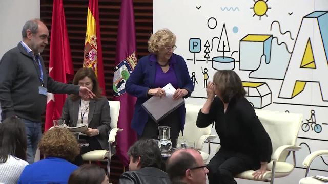 Las Cuatro Torres, bajo la boina de contaminación en Madrid