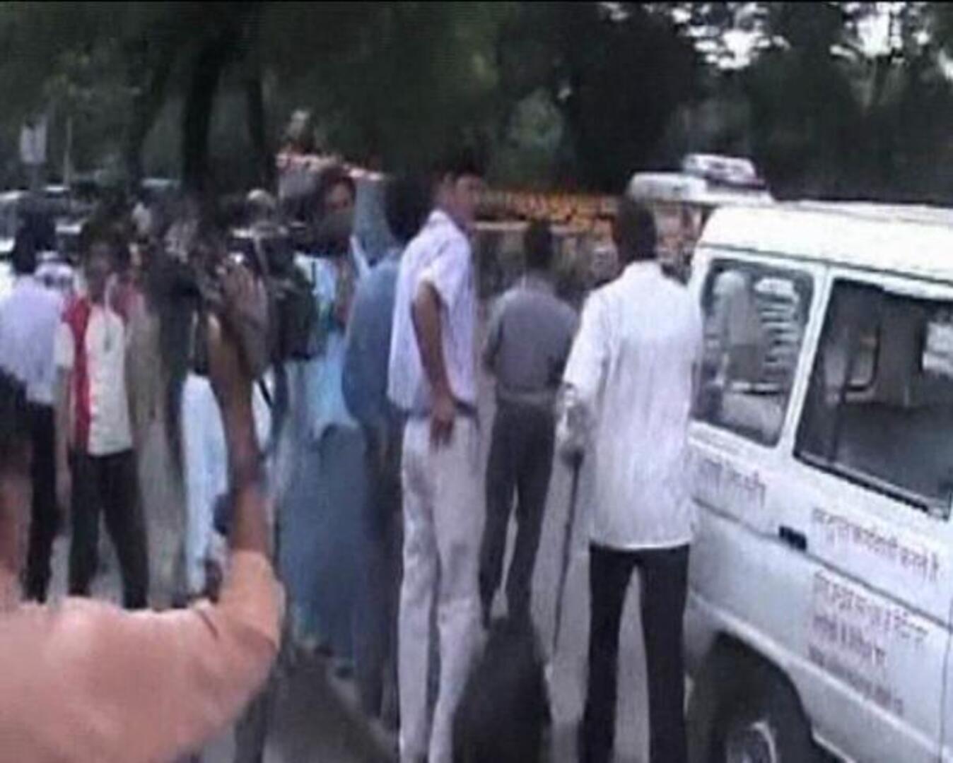 Diez muertos tras explotar una bomba ante el Tribunal Supremo de Nueva Delhi