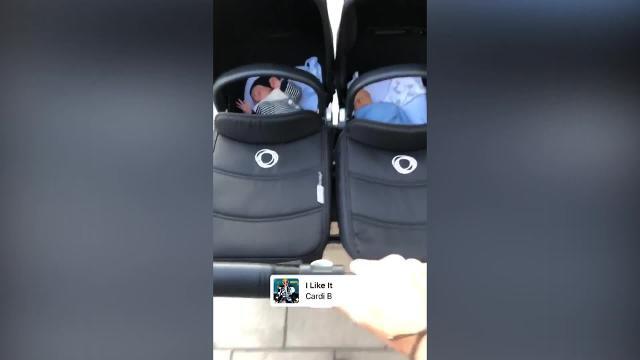 El primer paseo de Morata y los gemelos por Londres