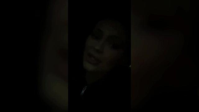 Kylie Jenner sorprende a su madre con un Ferrari