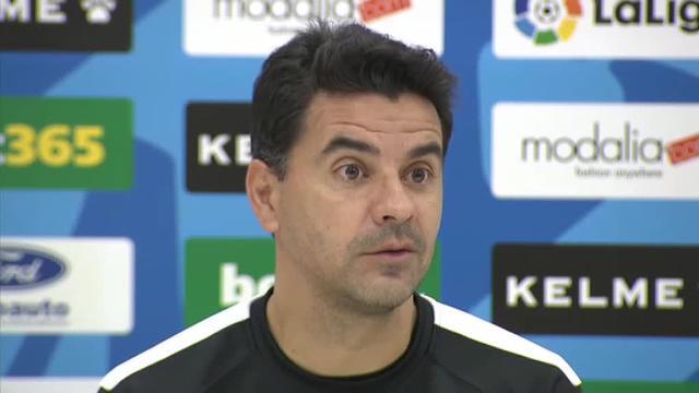 Míchel: &quot;Trabajamos al 100%, sin esperar que nadie nos regale nada&quot;