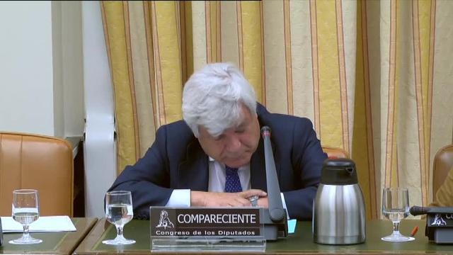 Blanco Balín, &#039;cabeceando&#039; en la comisión por la presunta financiación irregular del PP