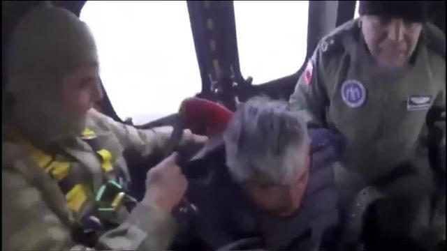 El arriesgado rescate en helicóptero de cuatro montañistas atrapados en la nieve en Turquía