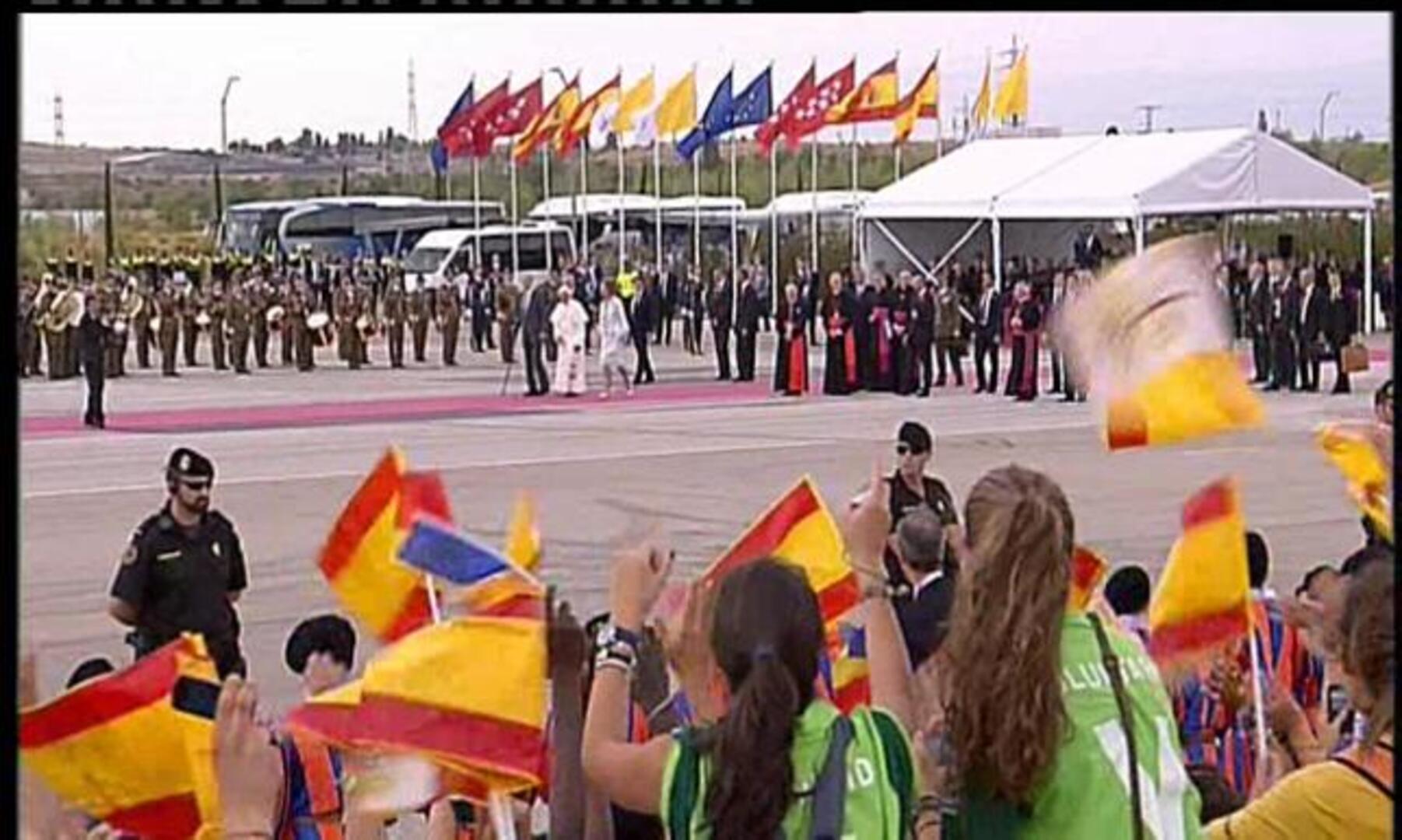 El Papa se despide: «España puede progresar sin renunciar a su alma católica»