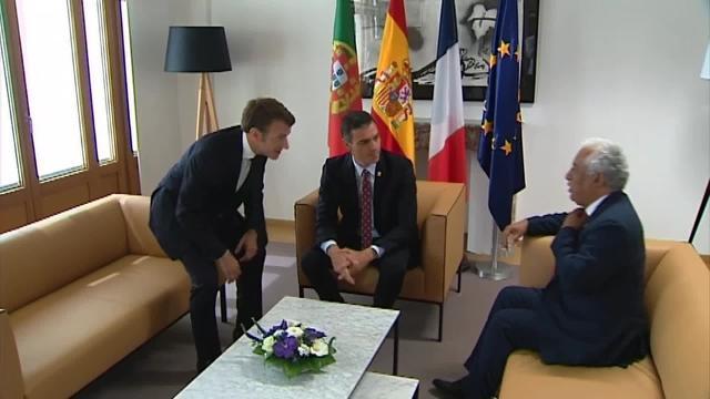 Sánchez se reúne con Macron y Costa