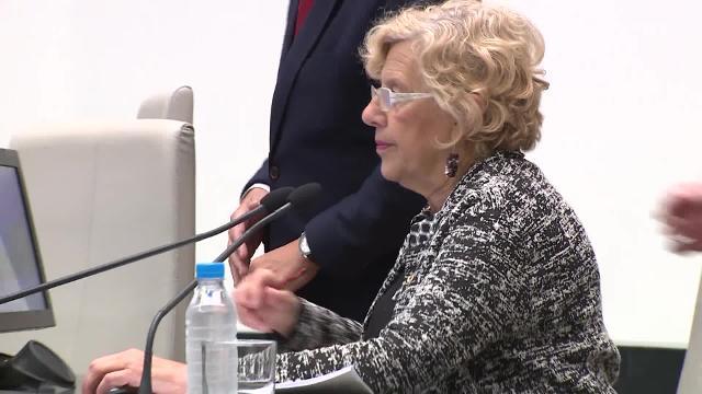 Vídeo: Carmena cesa a Sánchez Mato al frente de Hacienda