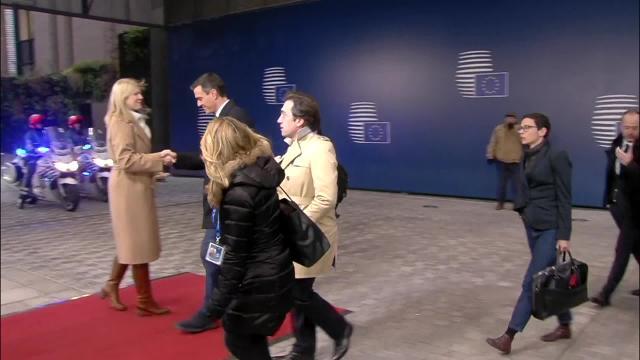 May admite una charla &quot;enérgica&quot; con Juncker