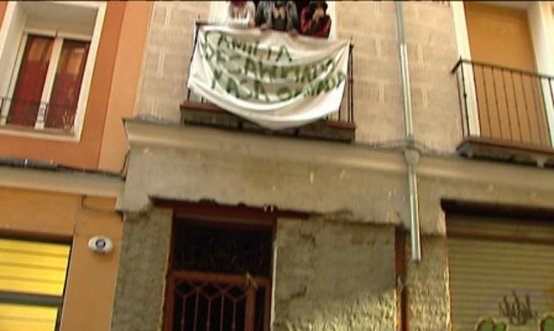 Los «okupas» de Tres Peces: «Nos hemos equivocado de edificio»