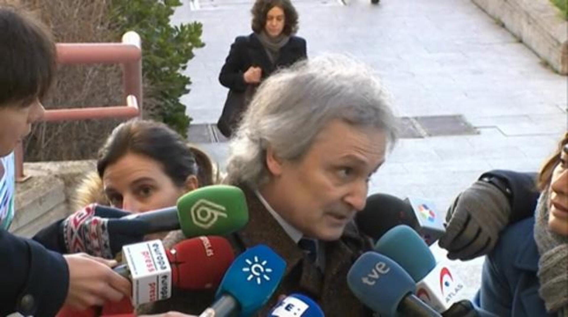 Miguel Ángel Flores, uno de los acusados, antes de entrar, este martes, al juzgado