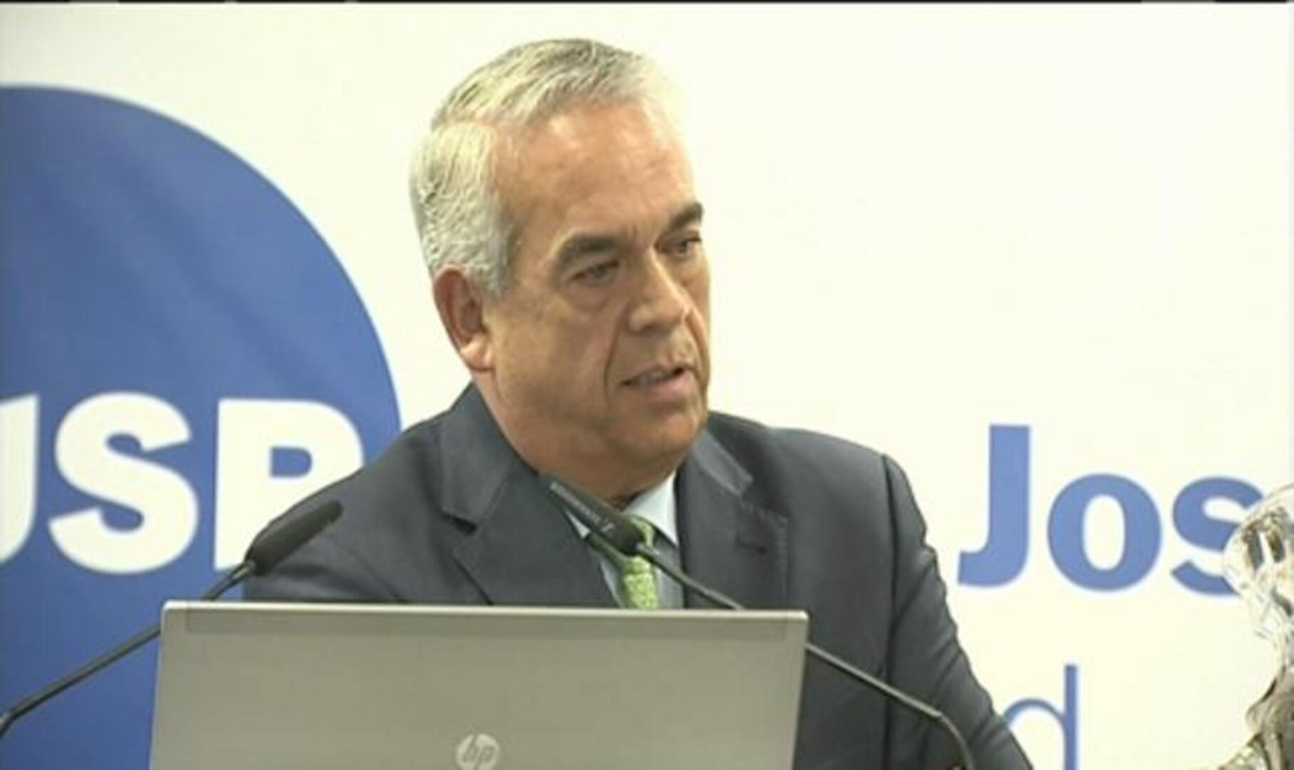 Los médicos implantan al Rey una prótesis de cadera durante dos horas y cuarto