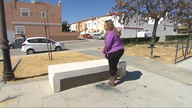 Vídeo: Padres y madres con hijos transexuales reaccionan ante el polémico autobús.