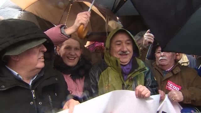 Miles de jubilados piden en Madrid una subida de sus pensiones