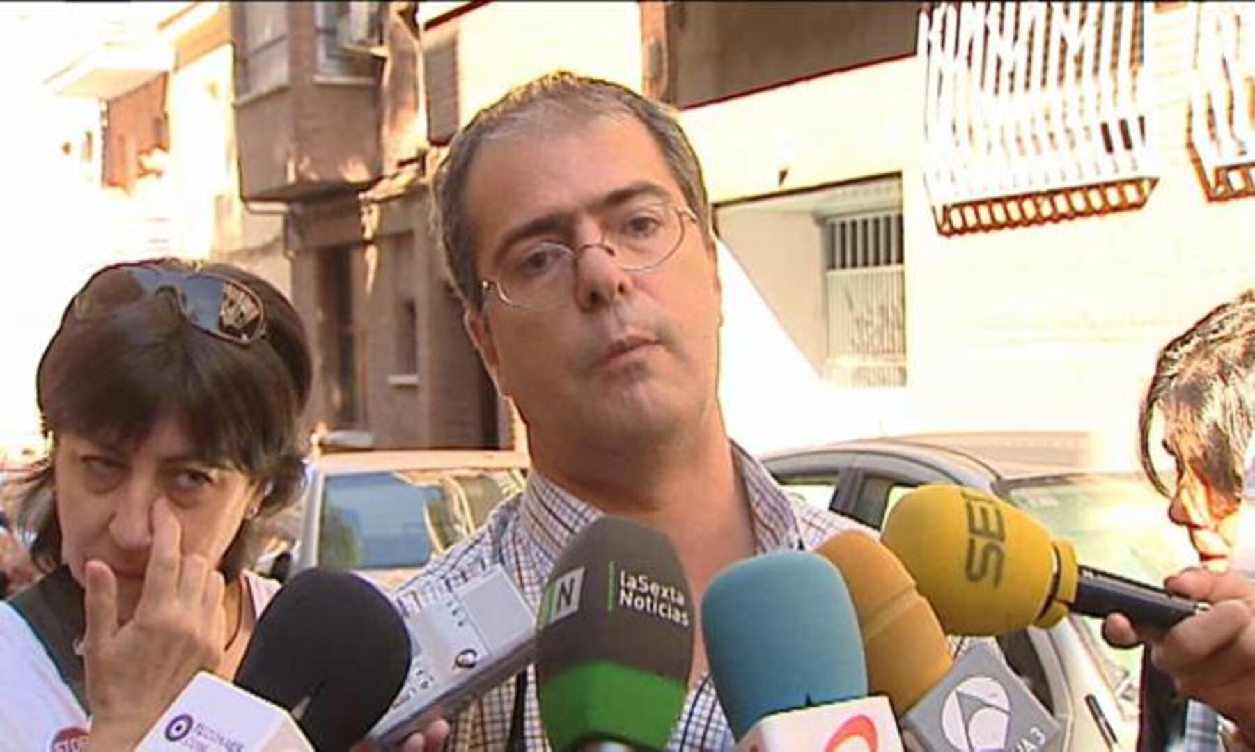 La Policía dobla el brazo de los indignados