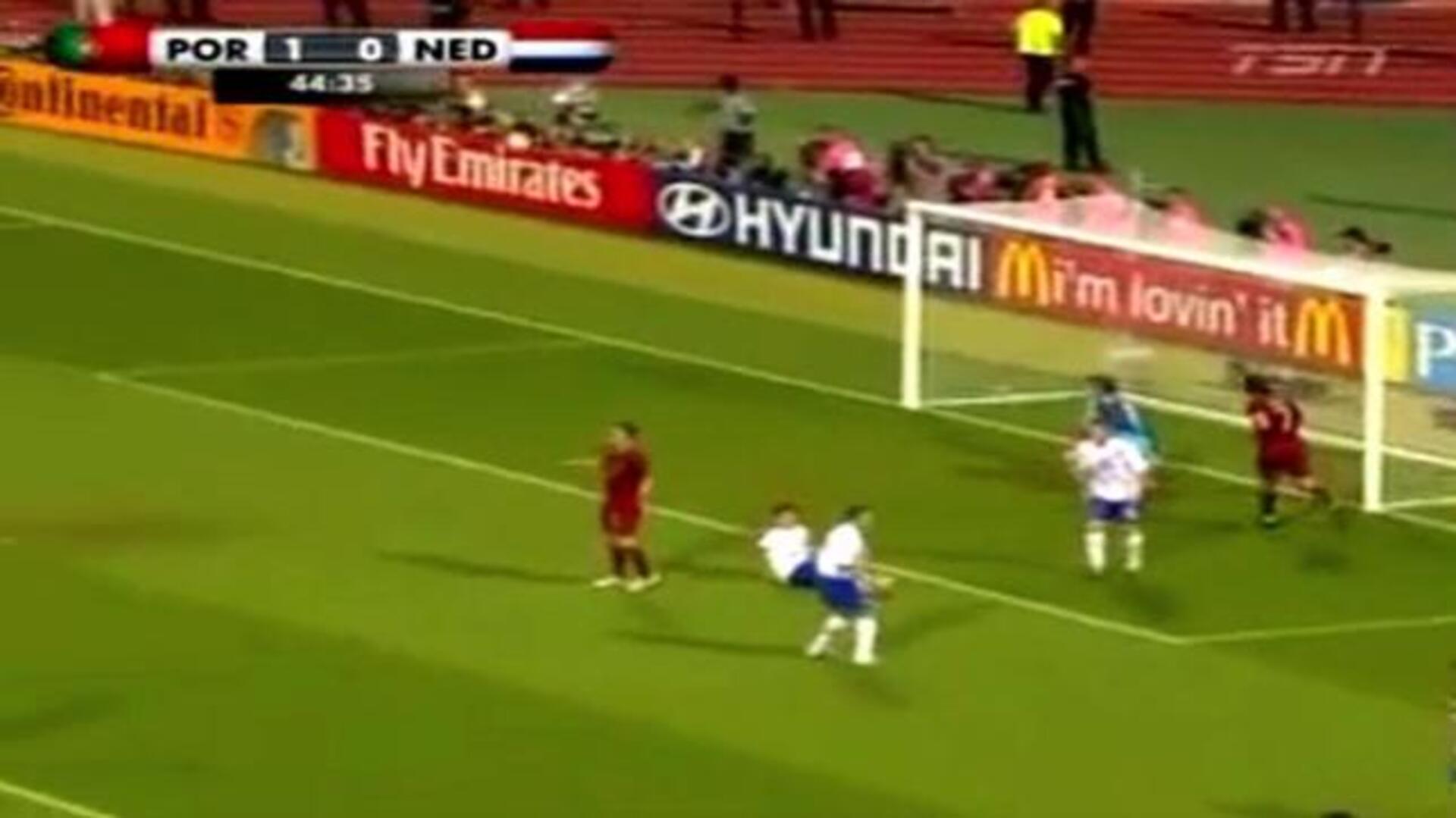 Van der Sar cree que es un «momento precioso» para despedirse del fútbol