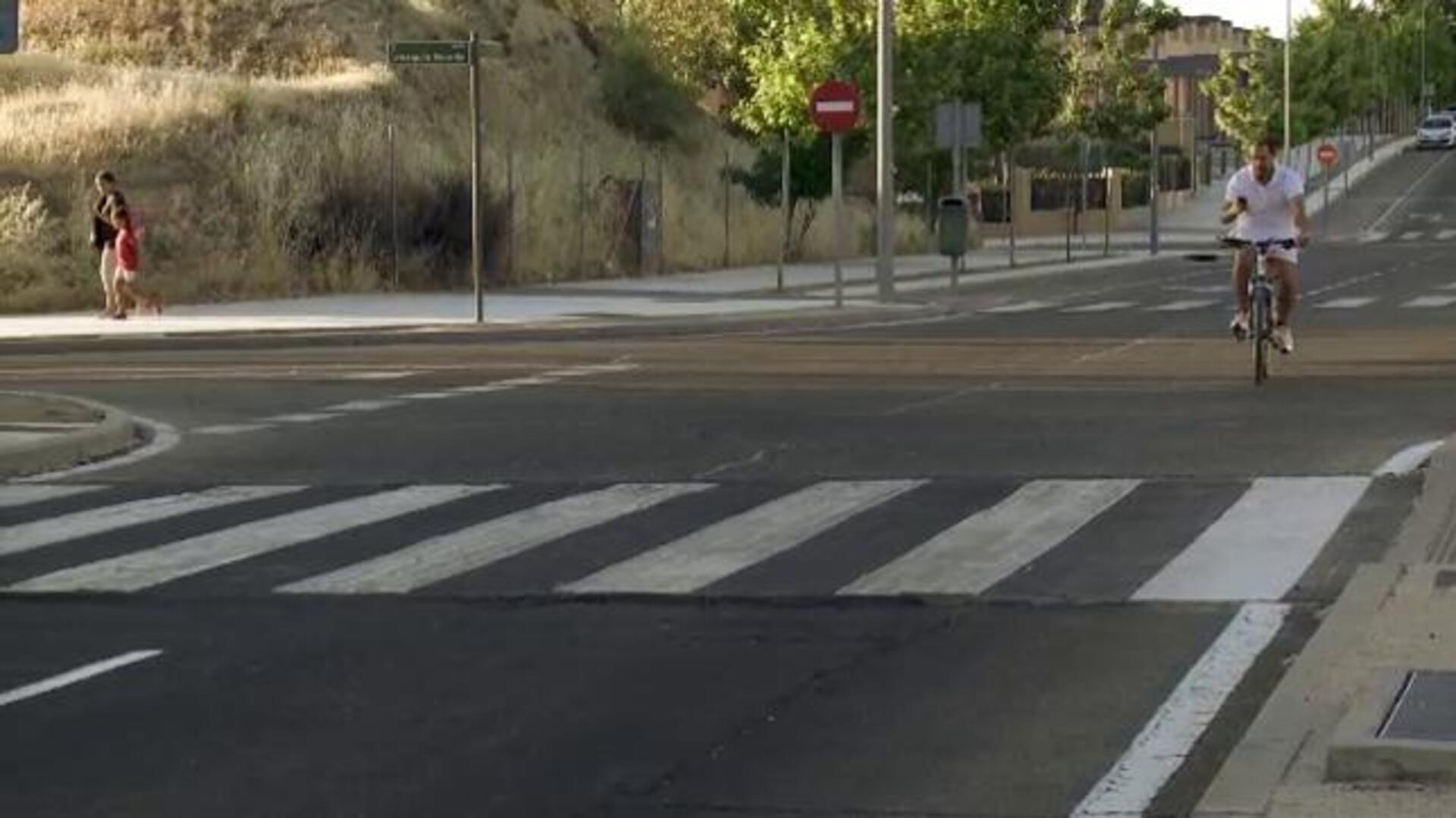 Escribir un mensaje al volante tiene el mismo  riesgo que conducir borracho