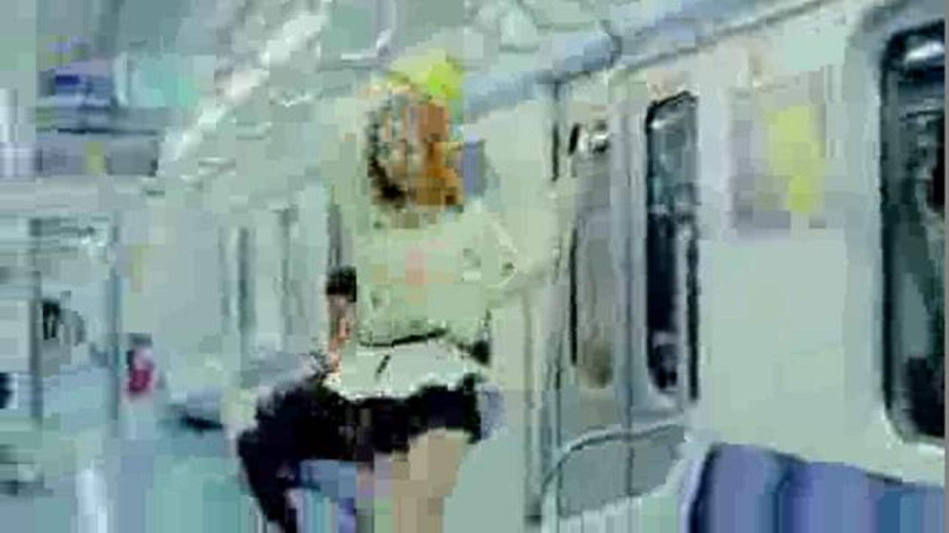 Ai Weiwei también baila el «Gangnam Style»… pero con esposas