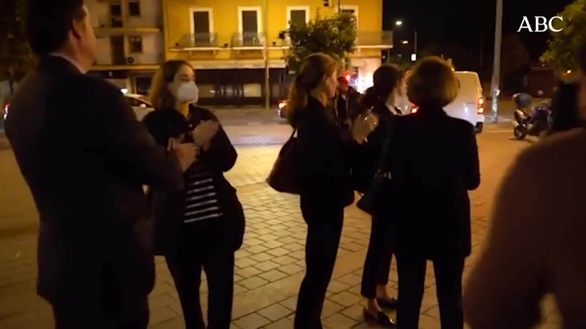 Los familiares de Queipo de Llano, a su llegada a la Basílica el pasado miércoles / Así se produjo la exhumación de los generales