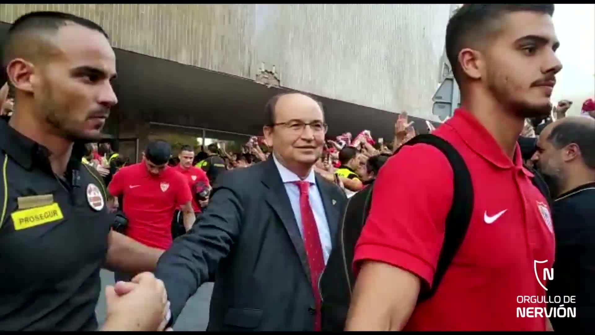 El Sevilla sale rumbo a Heliópolis