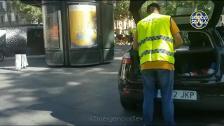 Inmovilizada una furgoneta que transportaba a turistas por intrusismo en el sector del taxi en Sevilla