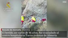 La Guardia civil rescata a un senderista que había sufrido una caída en la sierra de Níjar