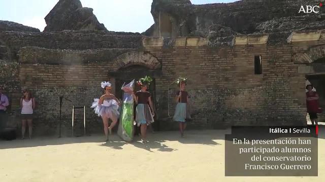 Flashmob con adaptación de «Pedro y el Lobo» en Itálica