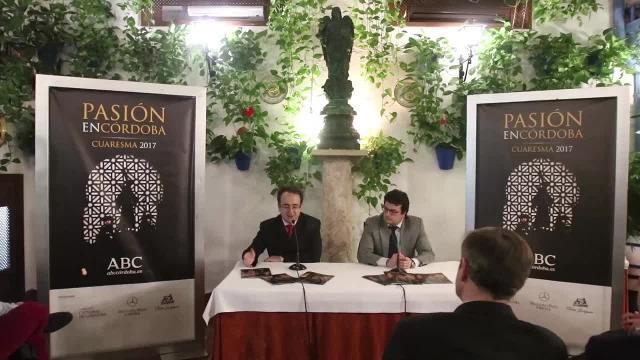 Foto de familia de la presentación de la revista «Pasión en Córdoba»