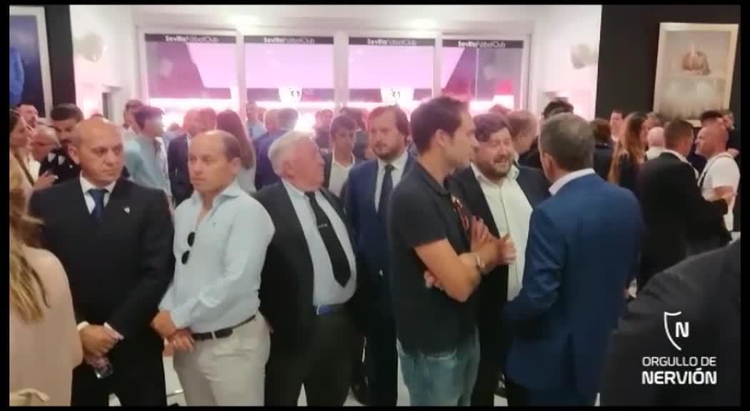 Luto en el adiós a José Antonio Reyes en el Sánchez-Pizjuán