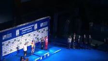 Pitada a Susana Díaz en la entrega de medallas a Carolina Marín en Huelva