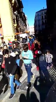 Miles de personas protestan por las calles de Sevilla