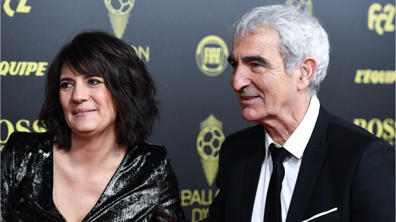 Estelle Denis Et Raymond Domenech Retour Sur Leur Belle Histoire D Amour Femme Actuelle Le Mag