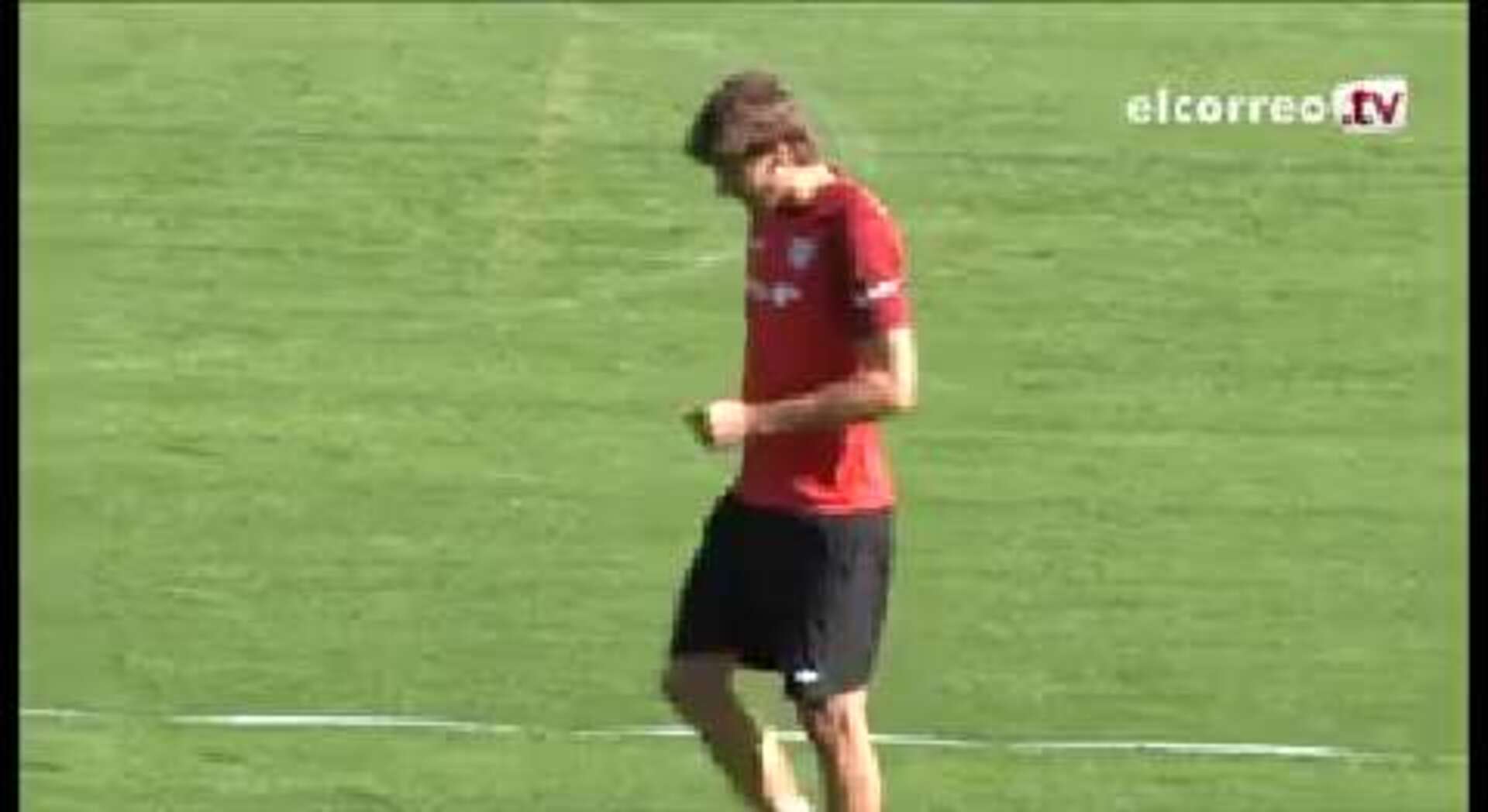 Bielsa expulsa a Llorente del entrenamiento