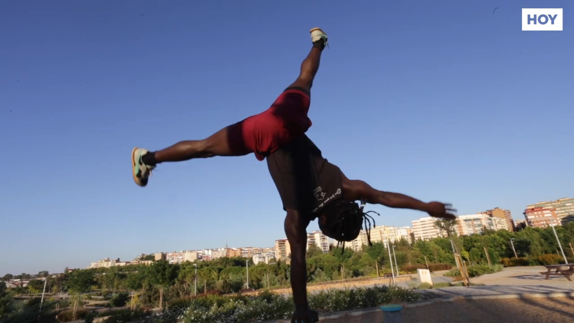 La calistenia es un deporte más social, entrenas con mucha gente»