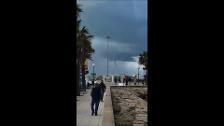 VÍDEO: Espectacular manga marina en Sancti Petri, Chiclana