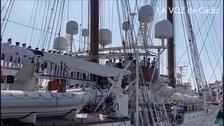 Vídeo: Gran recibimiento en Cádiz al buque Juan Sebastián de Elcano pese a la pandemia