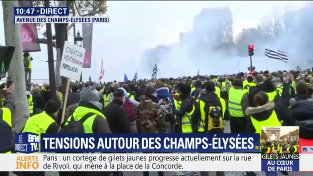 Gilets Jaunes La Tension Monte Dun Cran Sur Les Champs Elysées