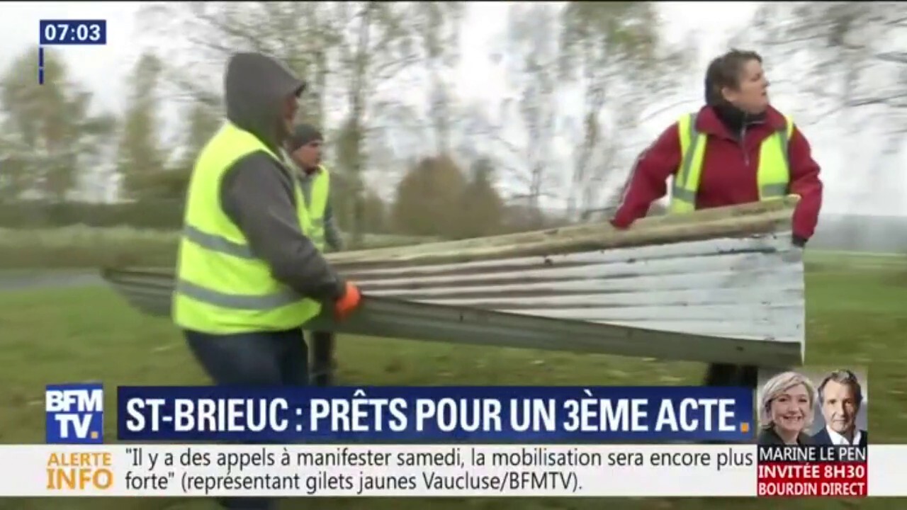 Les Gilets Jaunes Espèrent Se Maintenir Sur Le Long Terme à Saint Brieuc En Bretagne